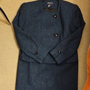 Green Women's Blazer and Skirt Set